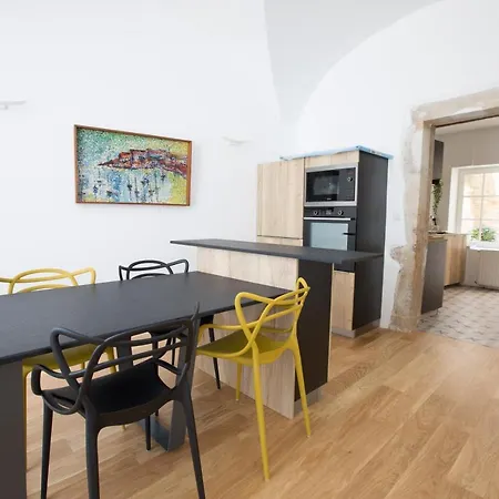 L'aubertine - Hypercentre Avec Terrasse Apartman Beaune