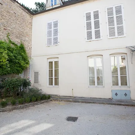 L'aubertine - Hypercentre Avec Terrasse Бон