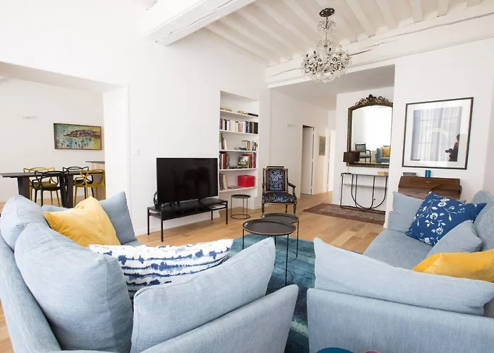 L'aubertine - Hypercentre Avec Terrasse * Beaune (Cote d'Or)